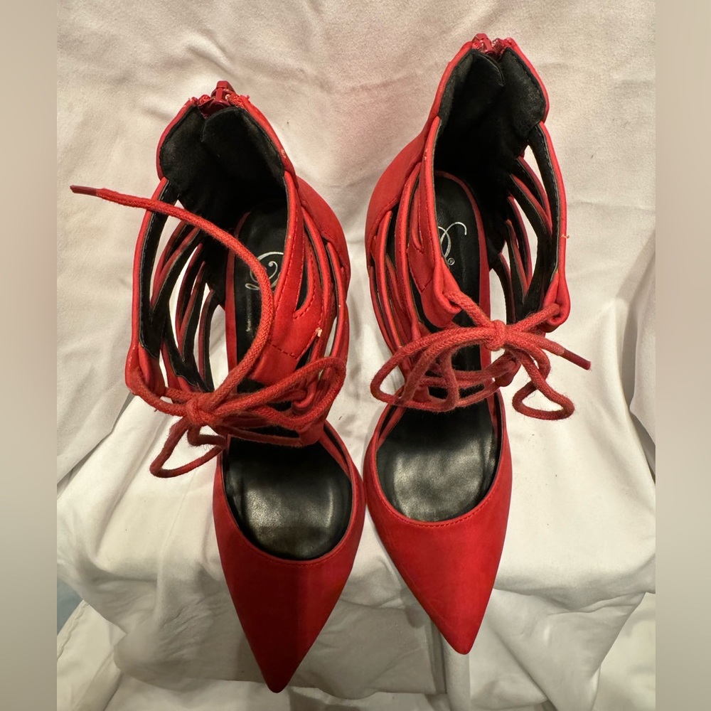 RED 4” ankle tied stilettos !!! Size 7 - Picture 9 of 10